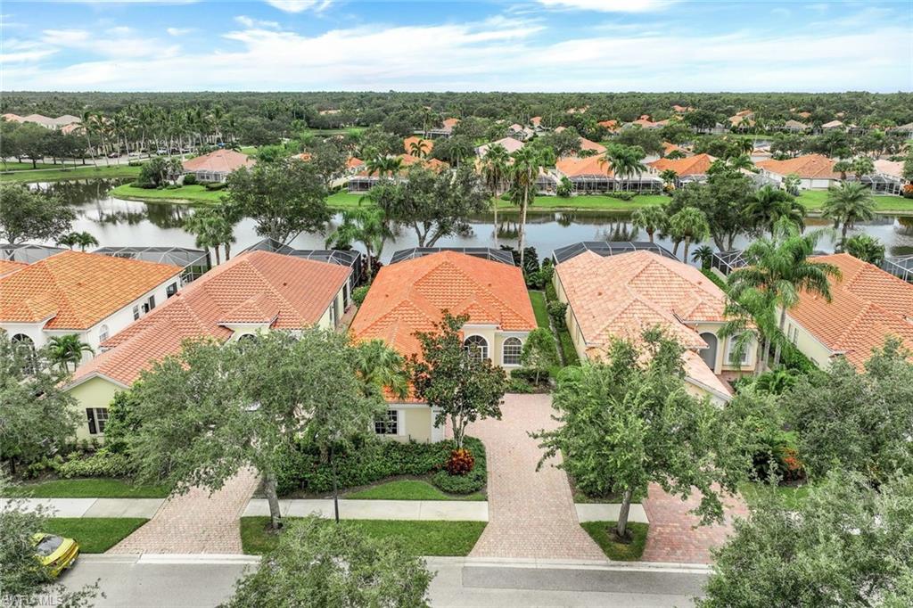 ISLAND WALK - Residential