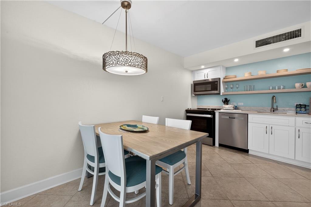COTTAGE COLONY WEST CONDO - Residential