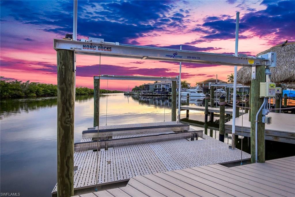 CAPE HARBOUR - Residential