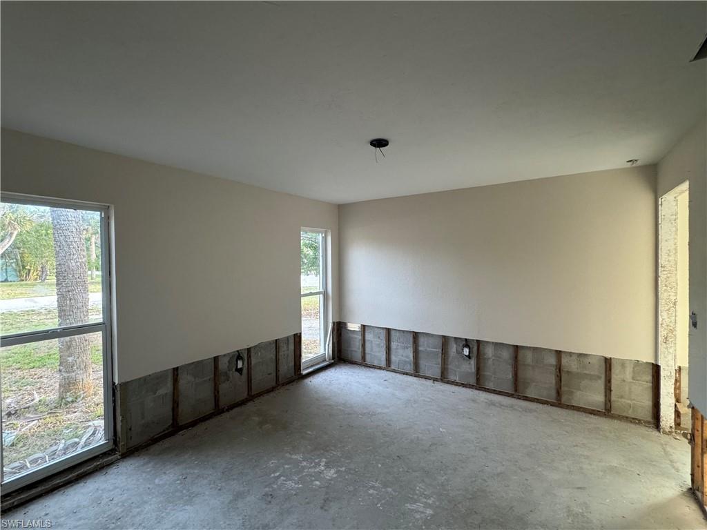 SANIBEL HIGHLANDS - Residential