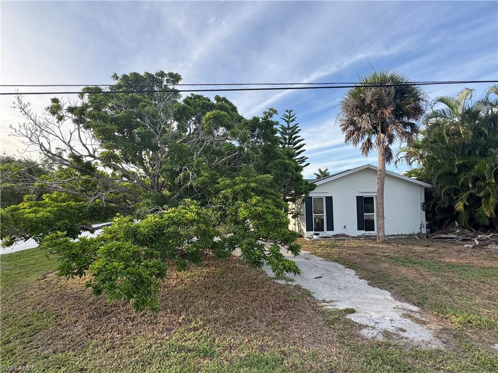 SANIBEL HIGHLANDS - Residential