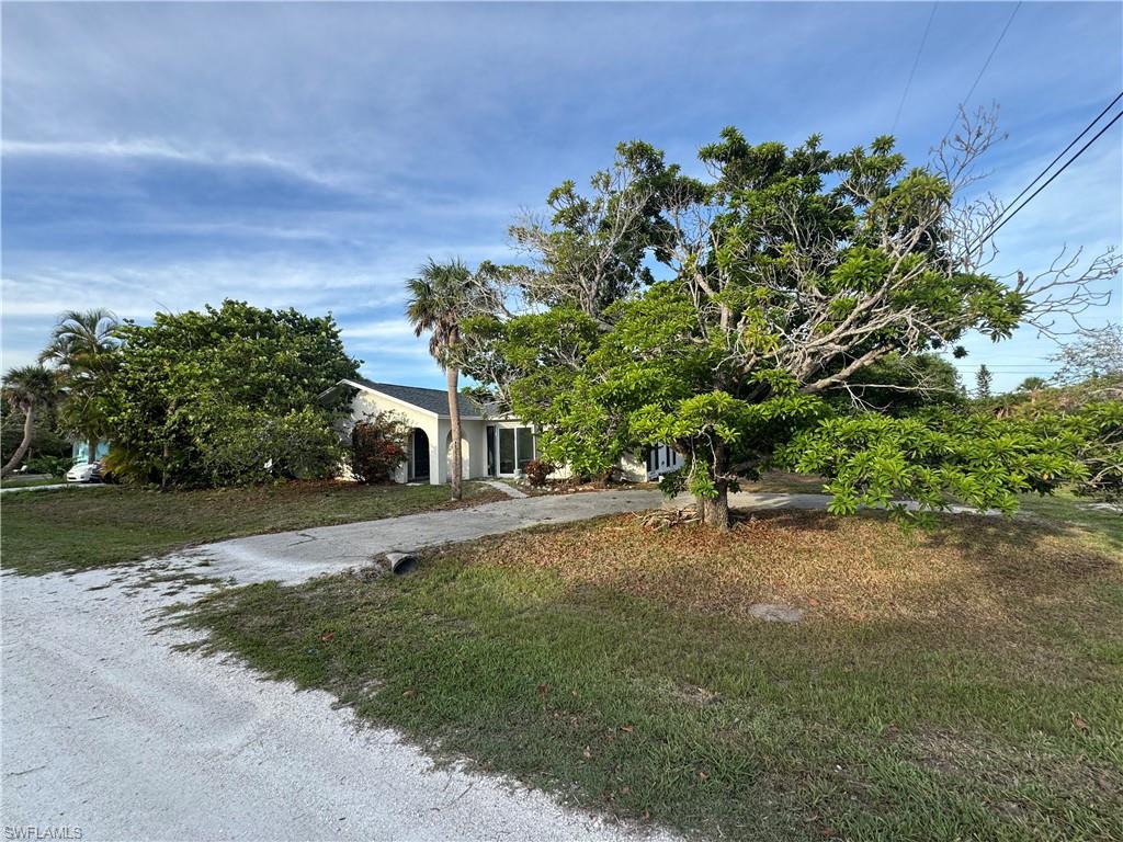 SANIBEL HIGHLANDS - Residential