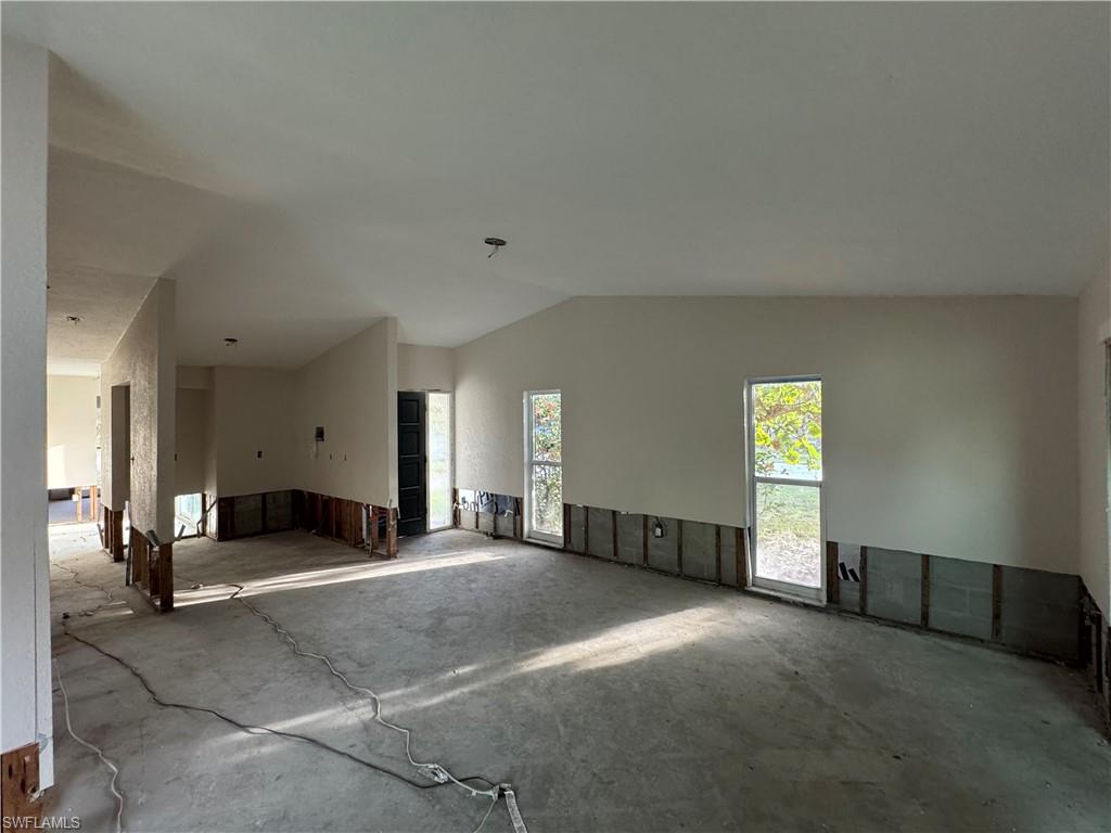 SANIBEL HIGHLANDS - Residential