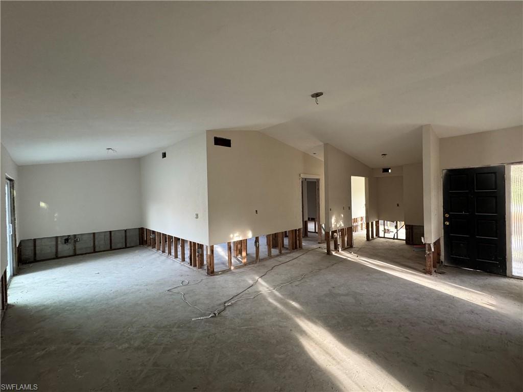 SANIBEL HIGHLANDS - Residential