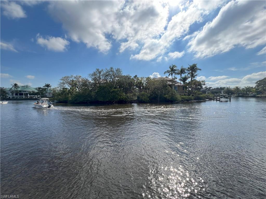 TARPON BEND - Residential Income