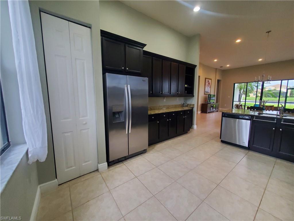 MAPLE RIDGE - Residential Lease