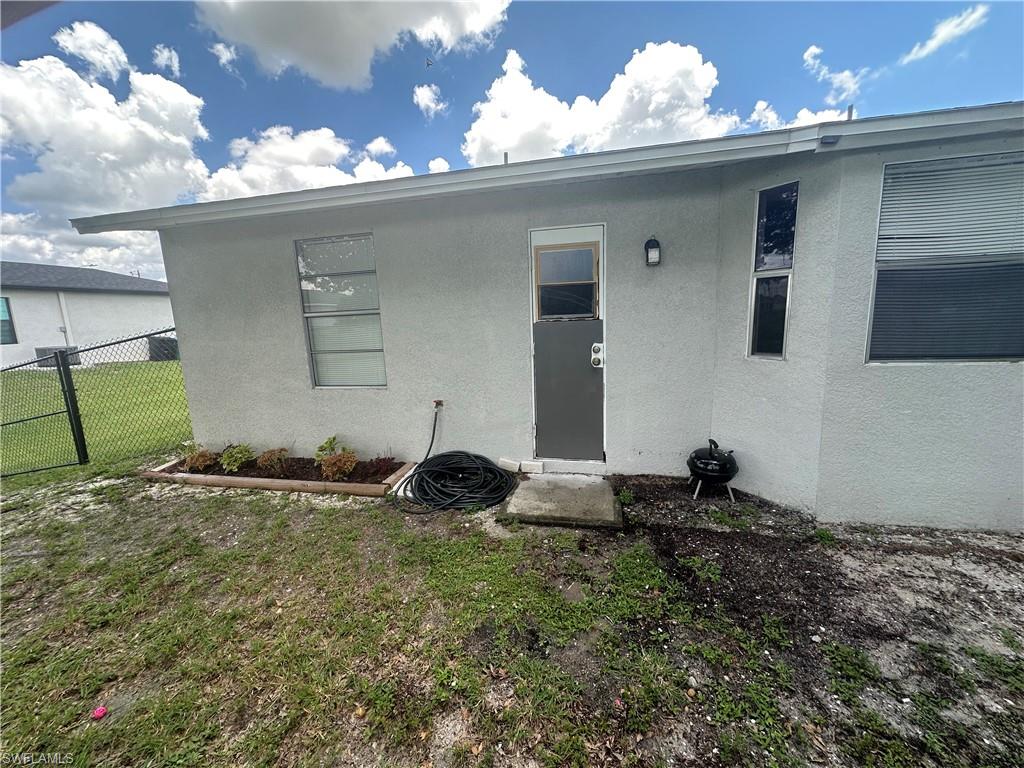 CAPE CORAL - Residential