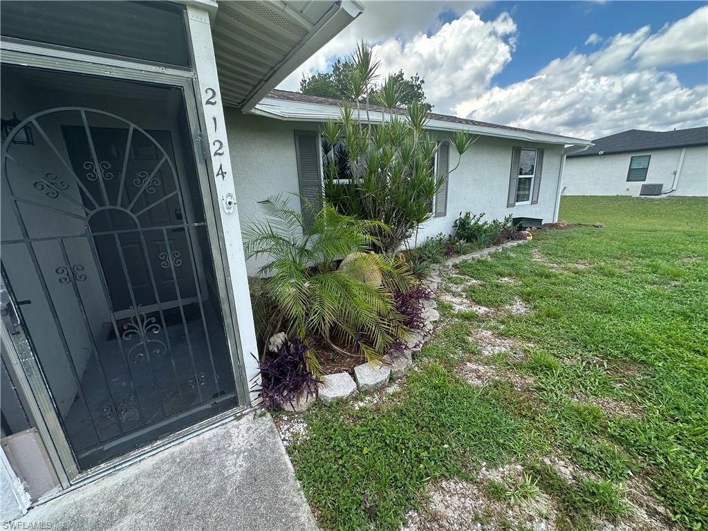 CAPE CORAL - Residential