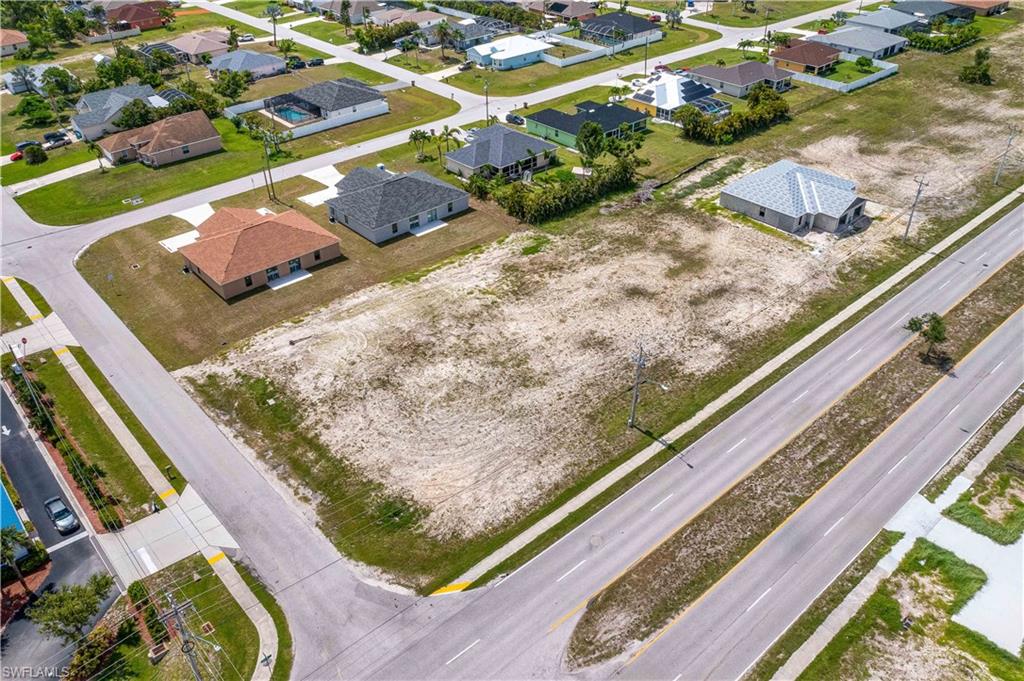 CAPE CORAL - Land