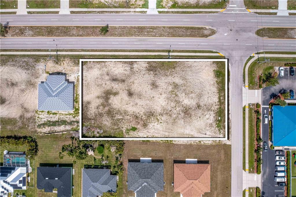 CAPE CORAL - Land