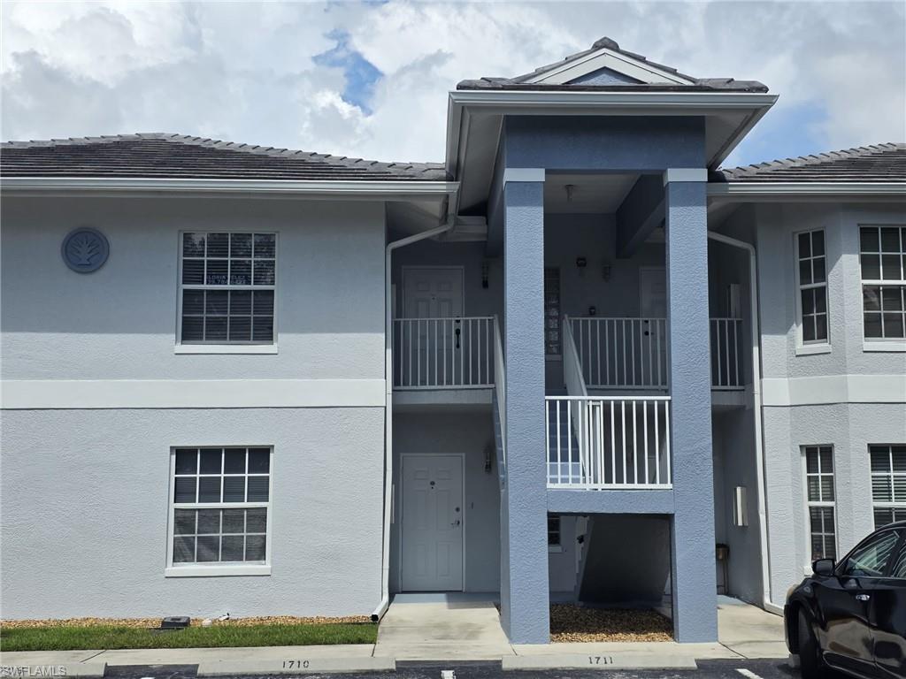Beautifully situated in a prime Fort Myers location, this spacious, move-in-ready 2-bedroom, 2-bathroom condo offers comfort, convenience, and an inviting open layout. This immaculately maintained and updated residence features elegant French doors, fresh interior and exterior paint, and a re-tiled screened balcony—perfect for relaxing and enjoying the Florida lifestyle. The roof was replaced in 2025, HOA FEES ARE SUPER LOW ($296 monthly) includes access to a community pool, playground, fitness room, and clubhouse.
Conveniently located directly across from Colonial Square and just minutes from I-75, JetBlue Park, shopping, dining, Southwest Florida International Airport, this property truly has everything you need.
Don’t miss the opportunity to make this beautiful condo your new home or next investment property!