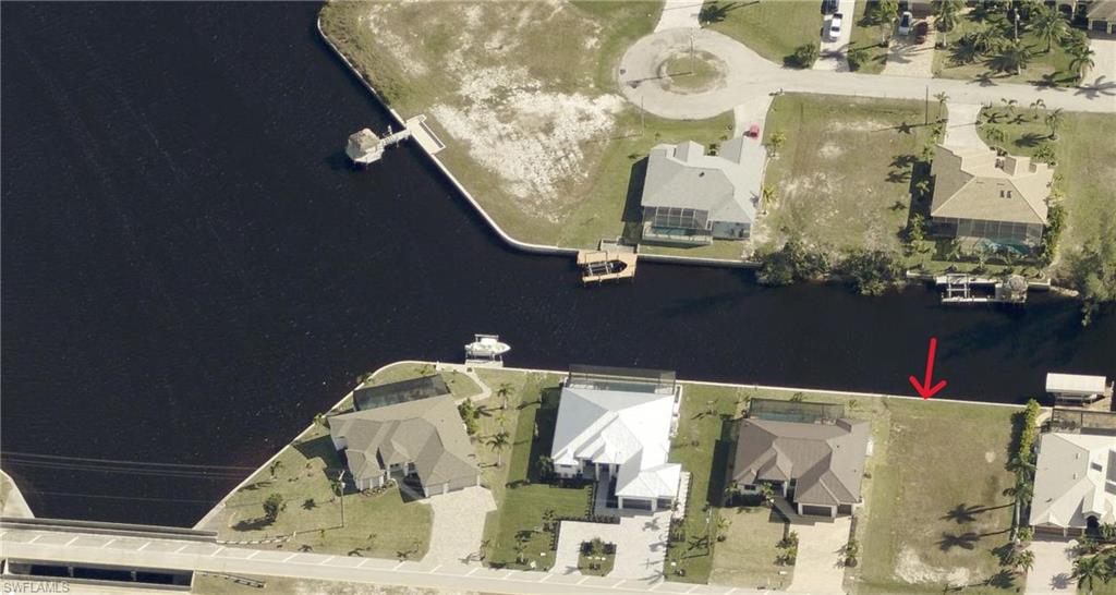 CAPE CORAL - Land