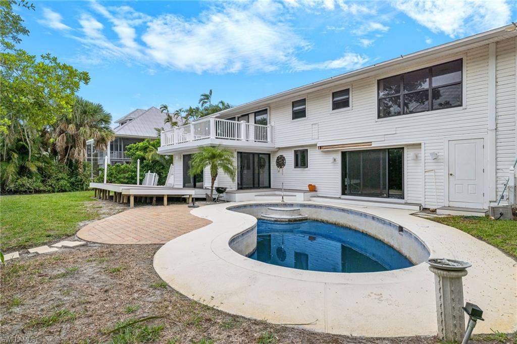 SANIBEL ESTATES - Residential