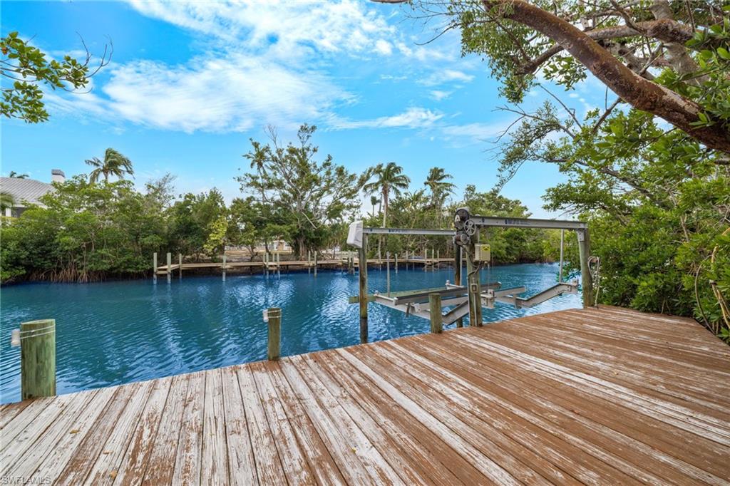 SANIBEL ESTATES - Residential