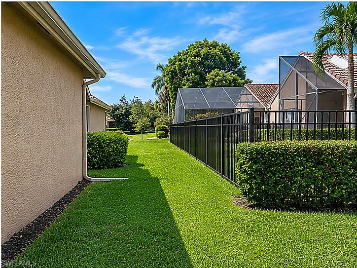 SATURNIA LAKES - Residential