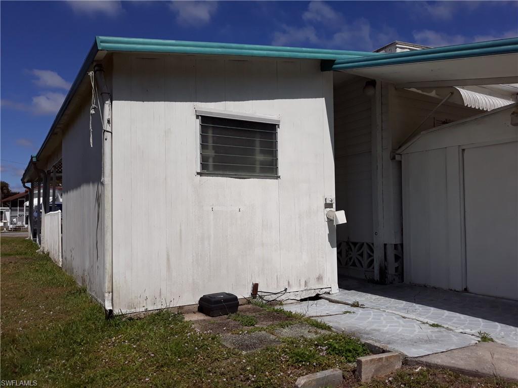 MOBILE MANOR - Residential