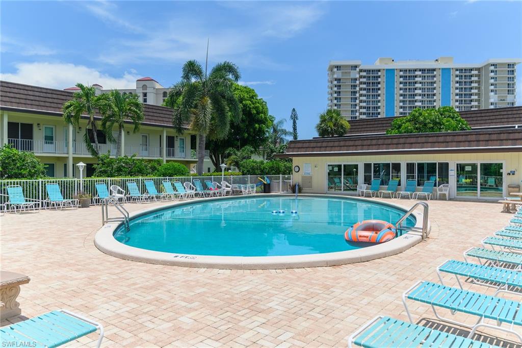 SOUTHWINDS APTS OF MARCO ISLAND - Residential