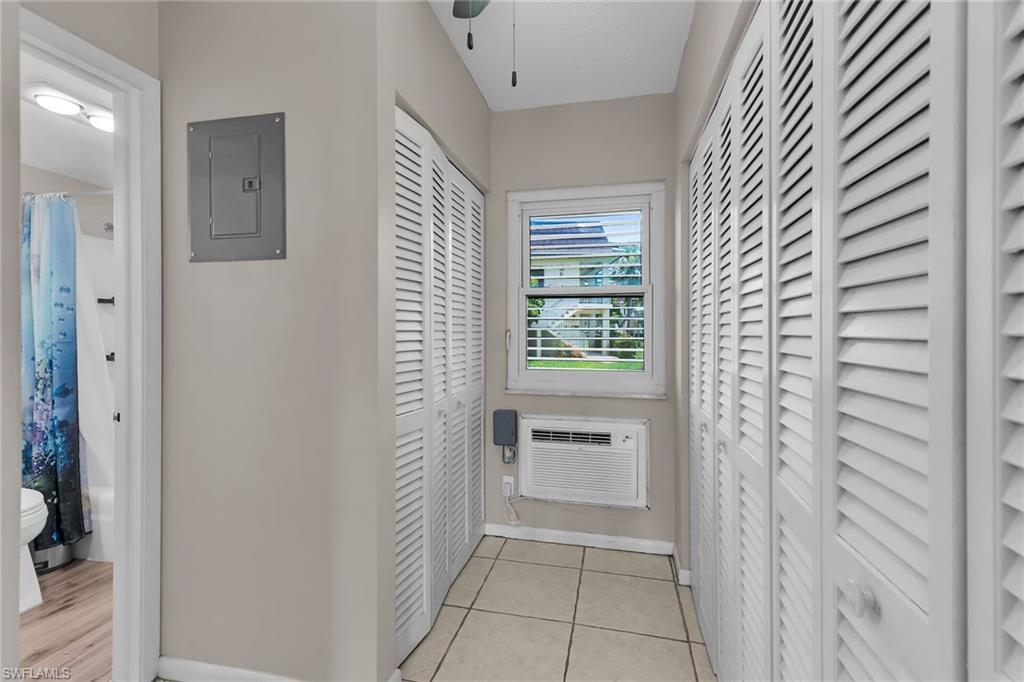 SOUTHWINDS APTS OF MARCO ISLAND - Residential
