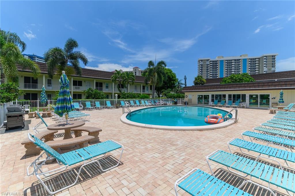 SOUTHWINDS APTS OF MARCO ISLAND - Residential