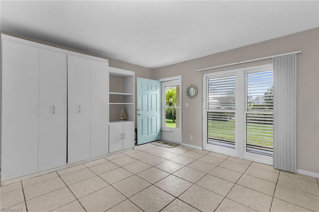 SOUTHWINDS APTS OF MARCO ISLAND - Residential