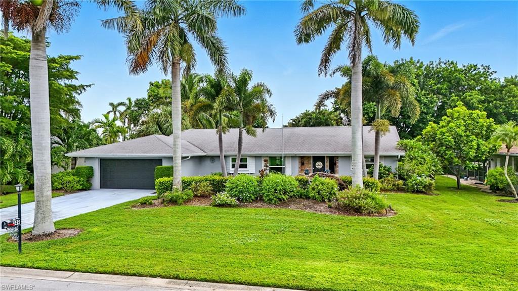 ST ANDREWS AT LELY GOLF ESTATES - Residential