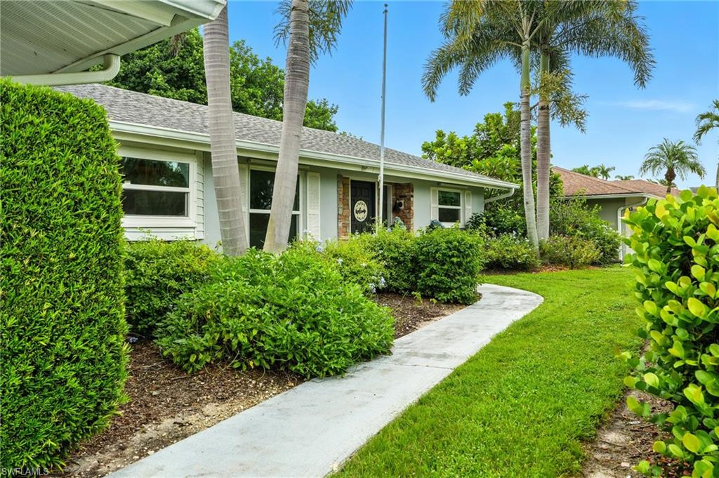 ST ANDREWS AT LELY GOLF ESTATES - Residential