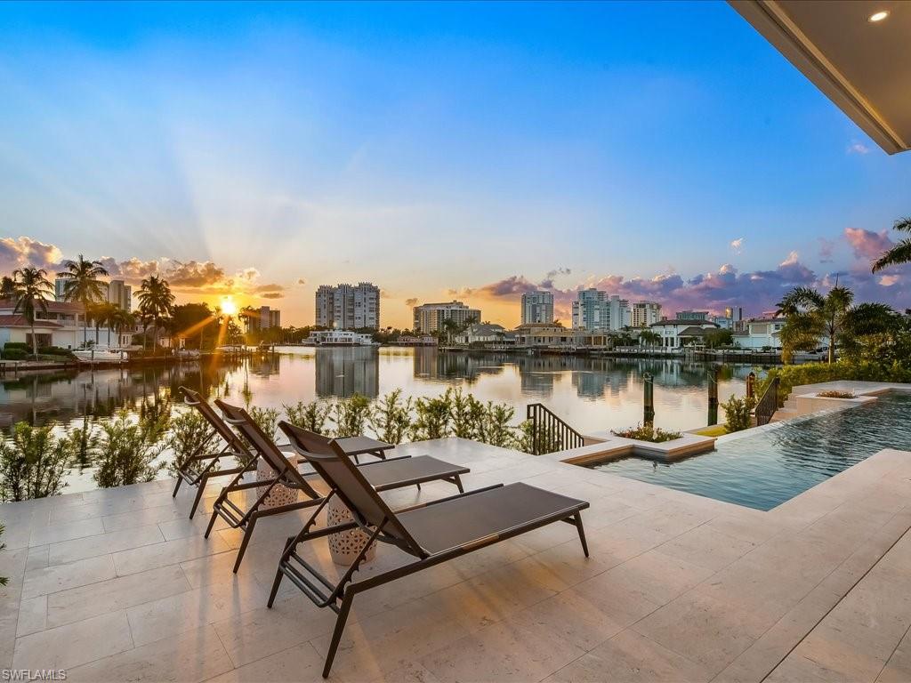 PARK SHORE - Residential
