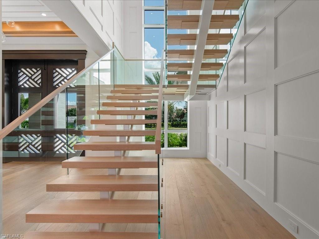 PARK SHORE - Residential