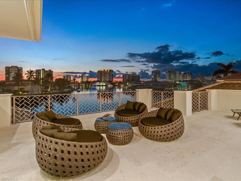 PARK SHORE - Residential