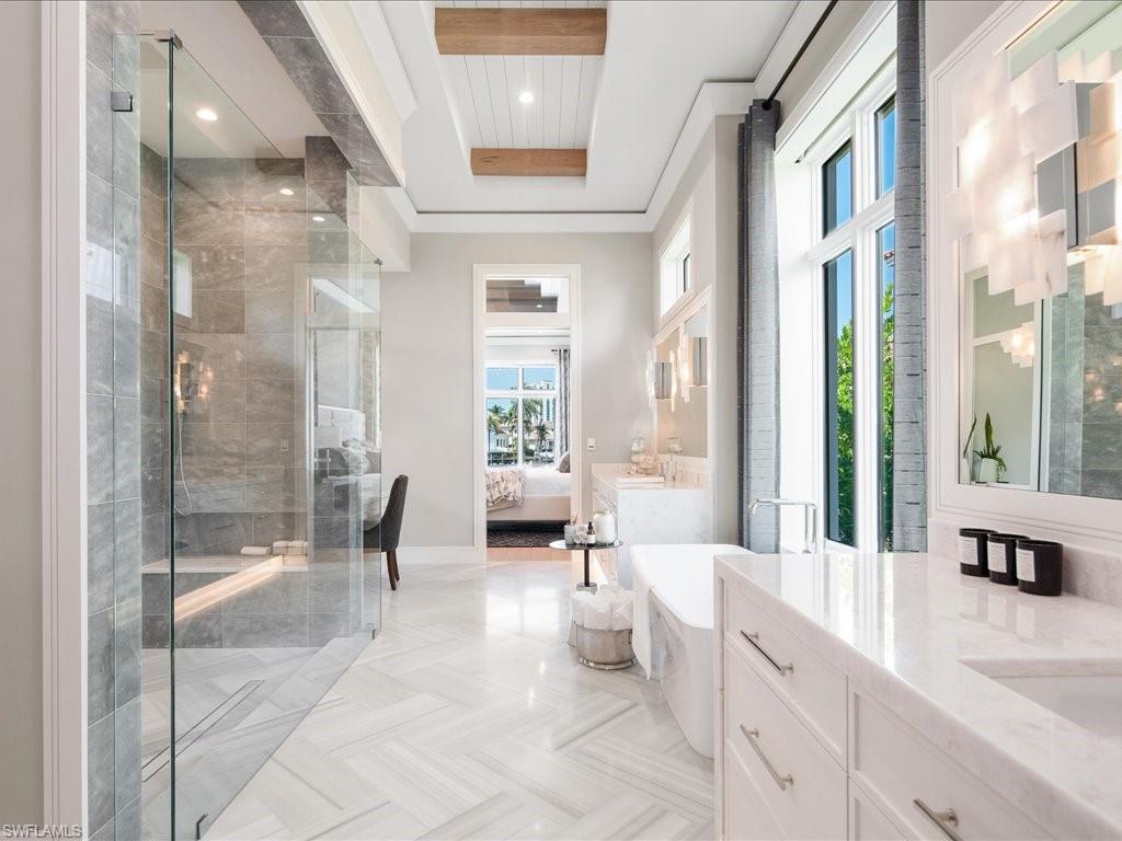 PARK SHORE - Residential
