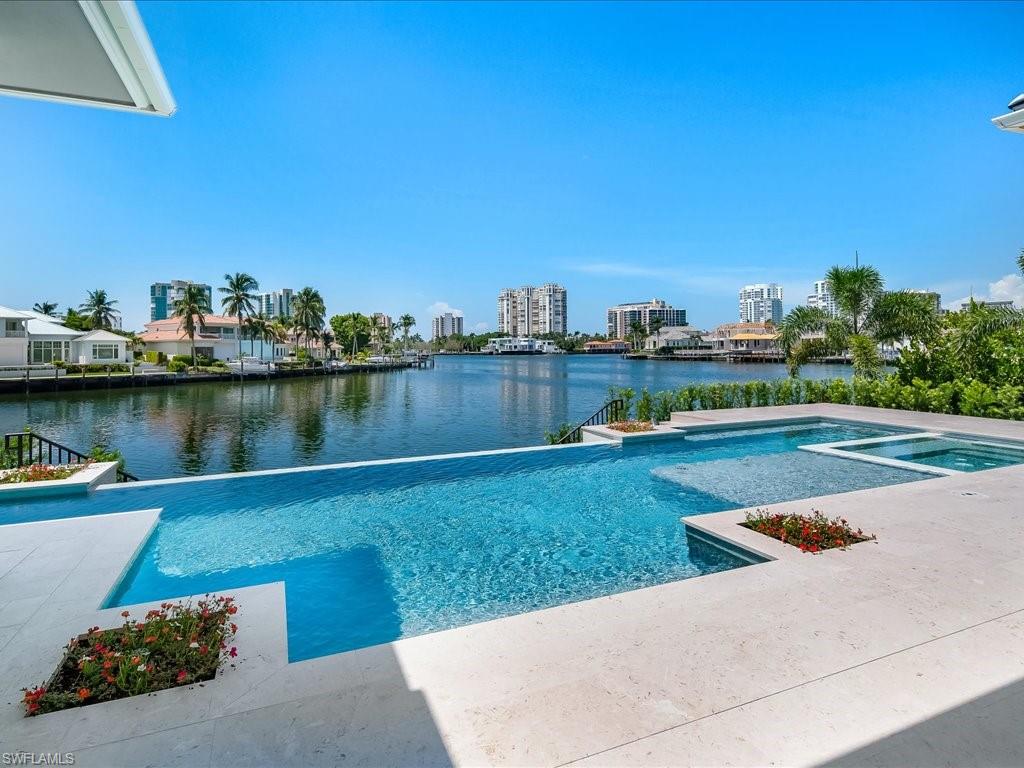PARK SHORE - Residential