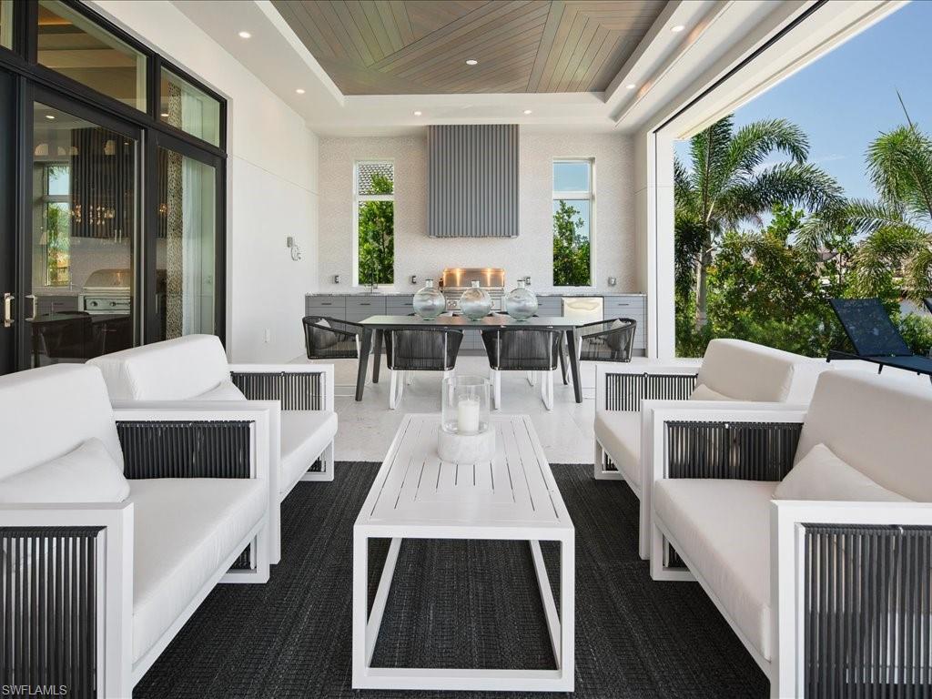 PARK SHORE - Residential