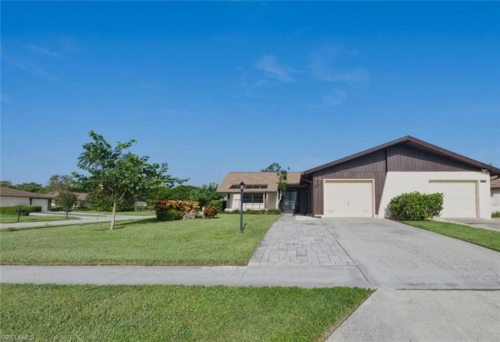 LAKEWOOD VILLAS - Residential