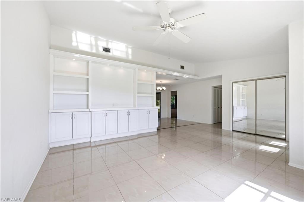 LAKEWOOD VILLAS - Residential