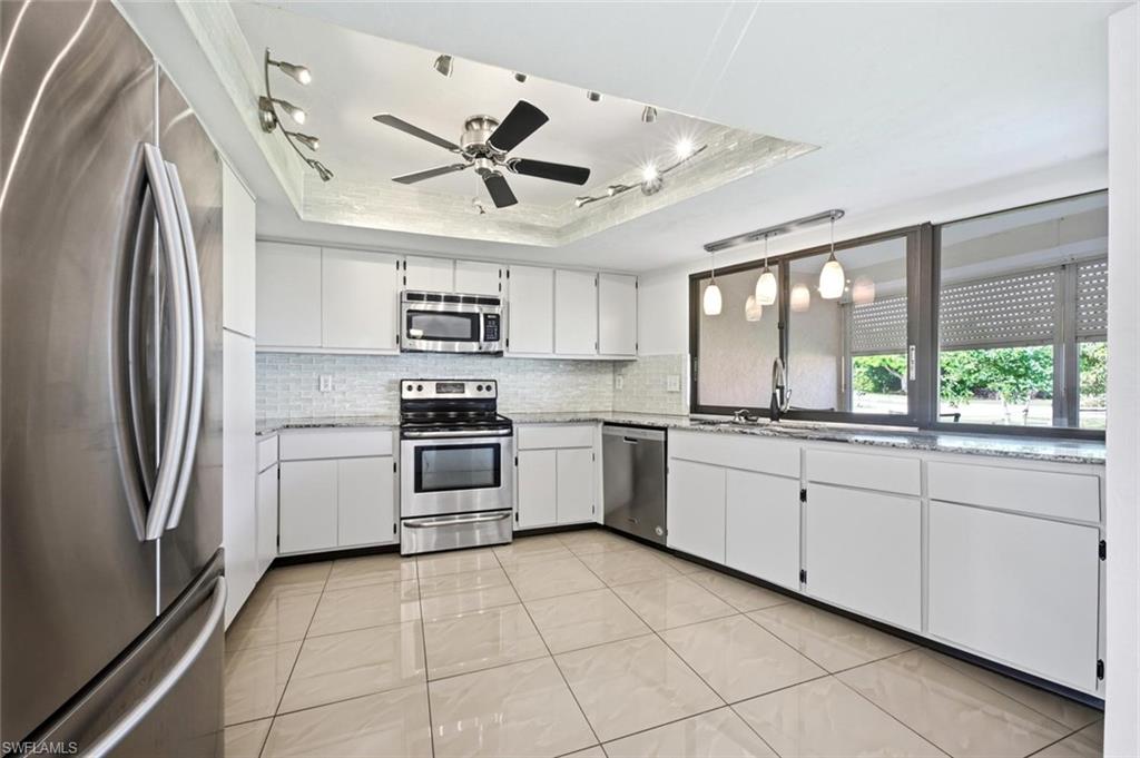 LAKEWOOD VILLAS - Residential