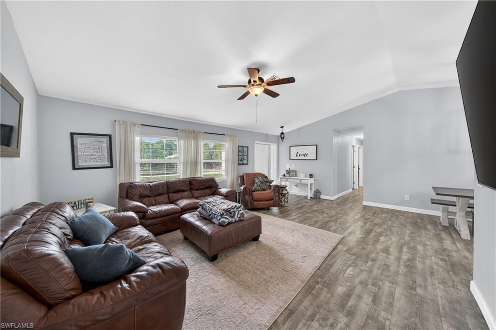 ACREAGE - Residential