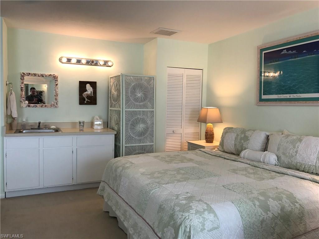 MARCO BEACH - Residential