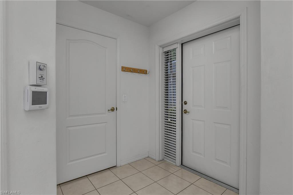 COLONIAL LINKS - Residential