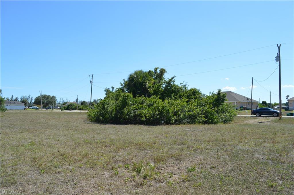 CAPE CORAL - Land