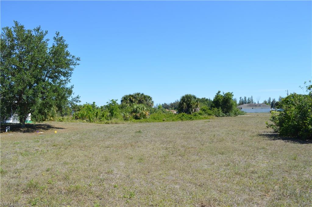 CAPE CORAL - Land