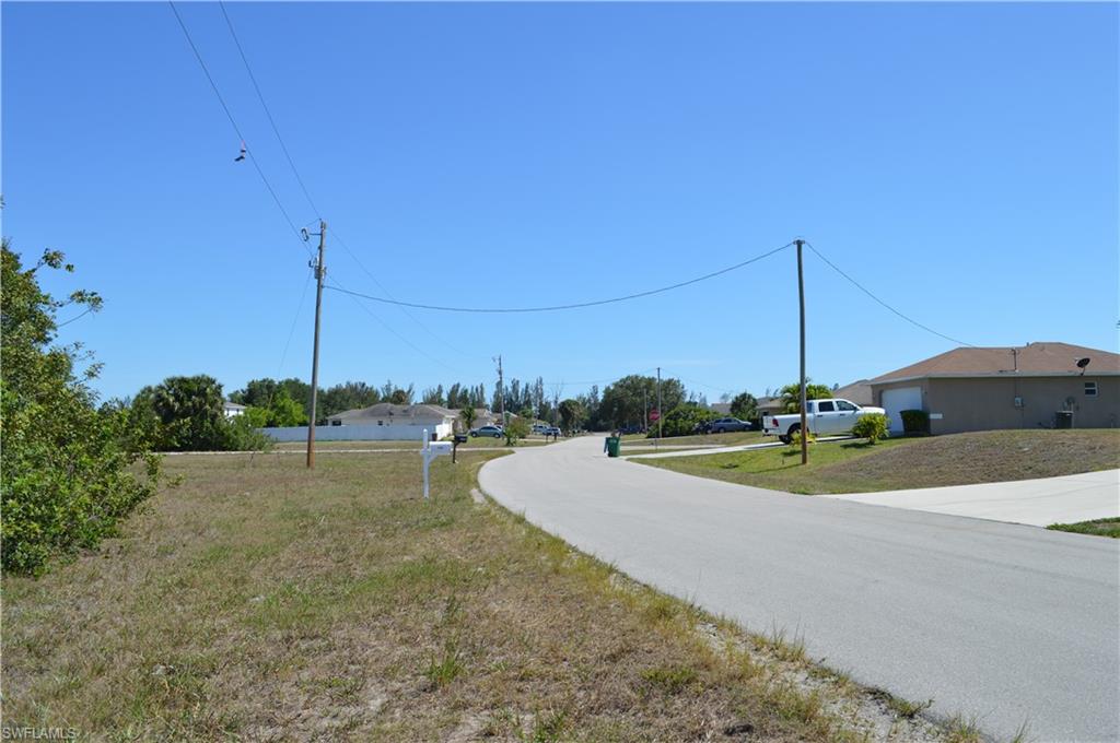 CAPE CORAL - Land