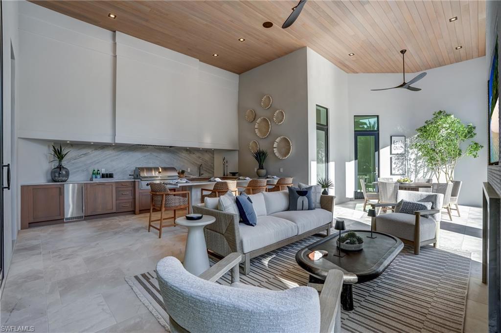 MOORINGS - Residential