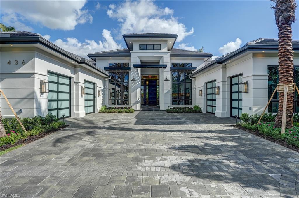 MOORINGS - Residential