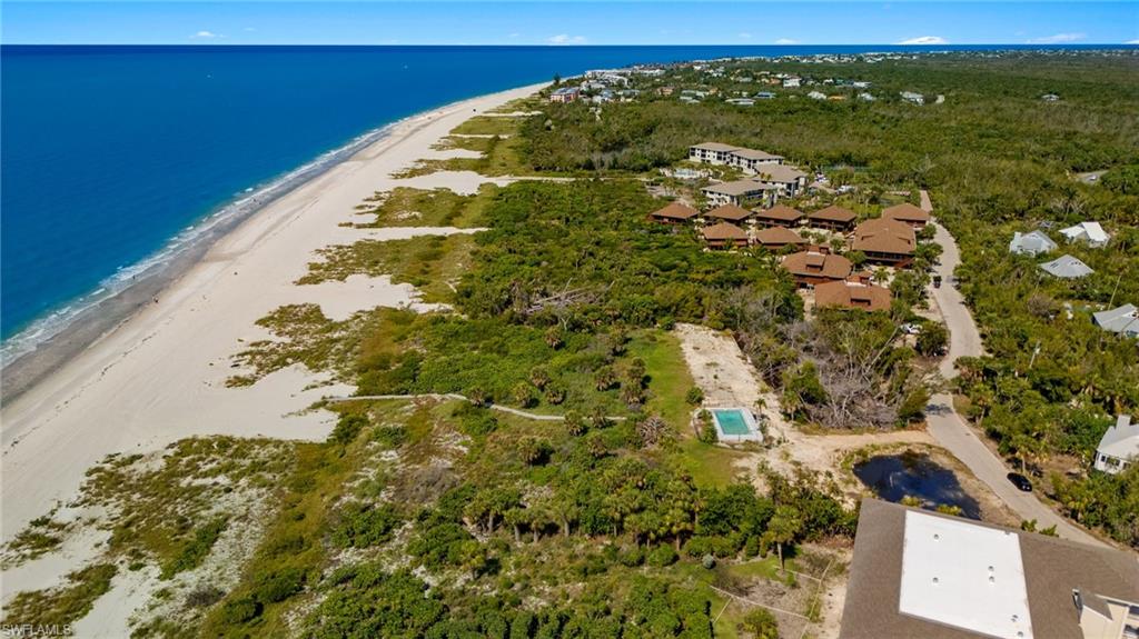 CLAMSHELL CONDO - Land