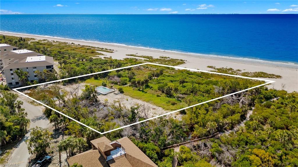 CLAMSHELL CONDO - Land