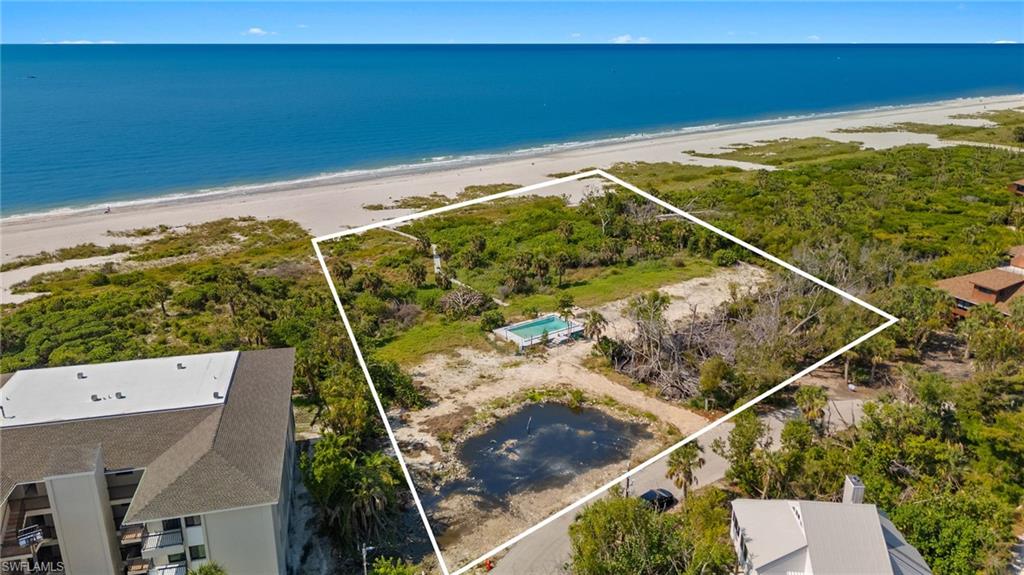 CLAMSHELL CONDO - Land