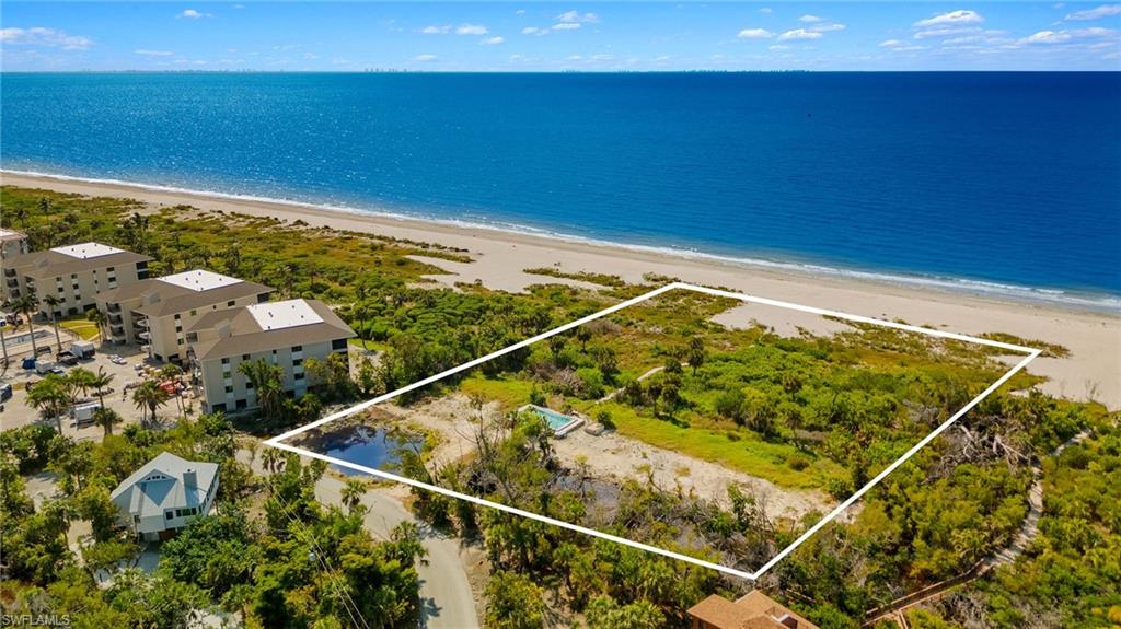 CLAMSHELL CONDO - Land