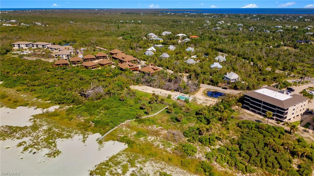 CLAMSHELL CONDO - Land