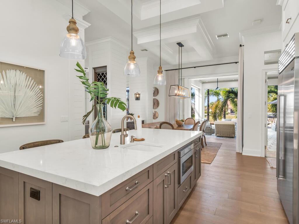 MARCO ISLAND - Residential
