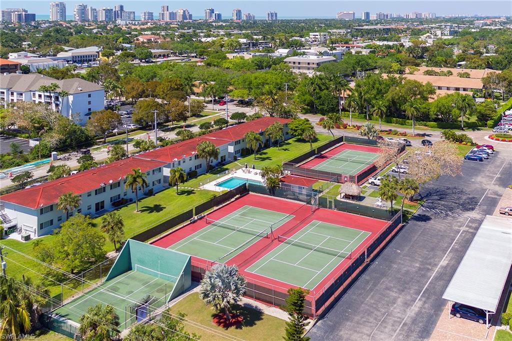 HIGH POINT COUNTRY CLUB - Residential